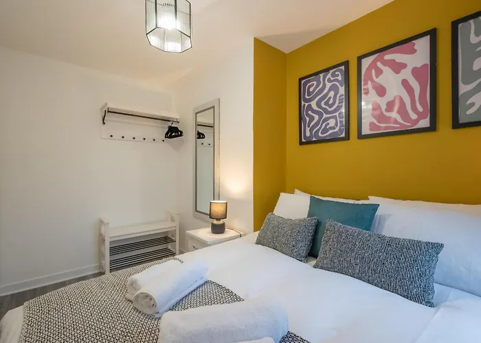 Staybynumbers - Belfast City Centre & Parking