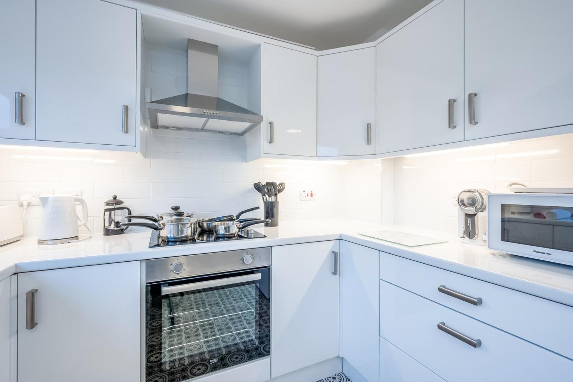 Staybynumbers - Centre & Parking Holiday home